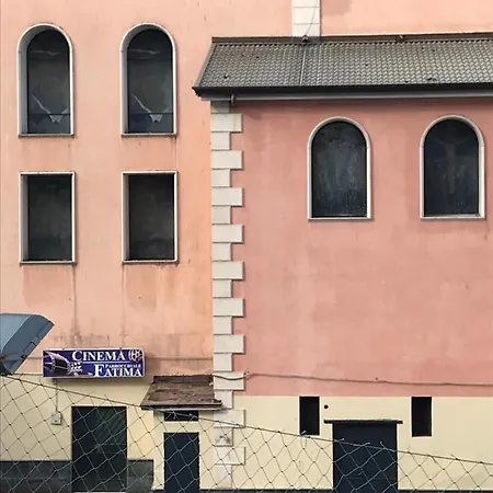 Alojamento de Acomodação e Pequeno-almoço M'illumina Salerno